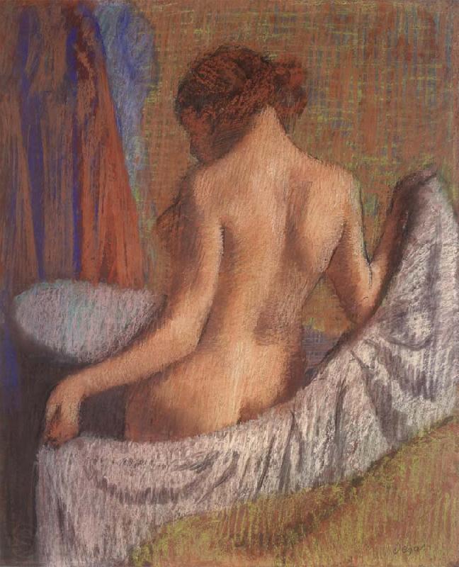 Edgar Degas After the Bath,woman witl a towel
